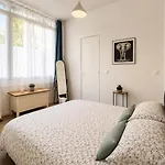 Apartment Appartement Calme Et Spacieux - Garage Velo