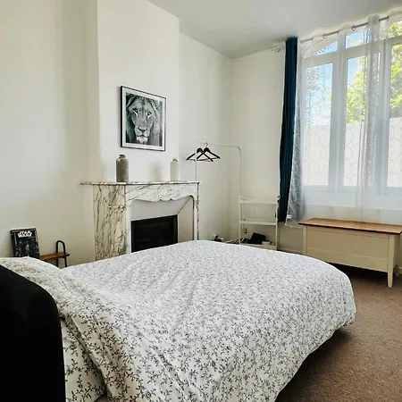 Apartment Appartement Calme Et Spacieux - Garage Velo Saint-Quentin (Aisne)